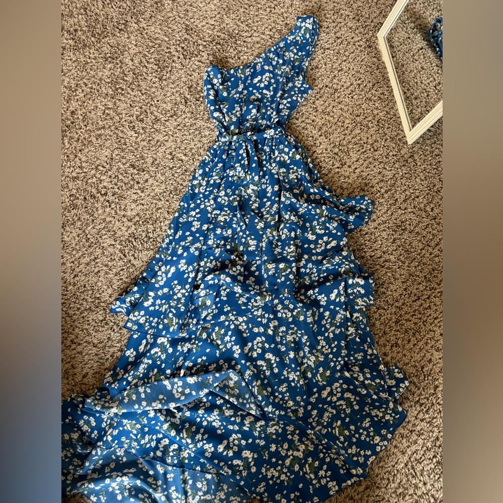super cute dress perfect for summer and spring